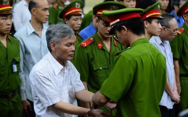 Người bị tuyên án tử hình tội tham ô trước 01/7/2025 sẽ được chuyển sang tù chung thân