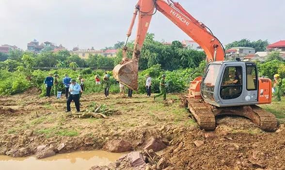 Chủ tịch UBND cấp xã có quyền ra quyết định cưỡng chế thu hồi đất